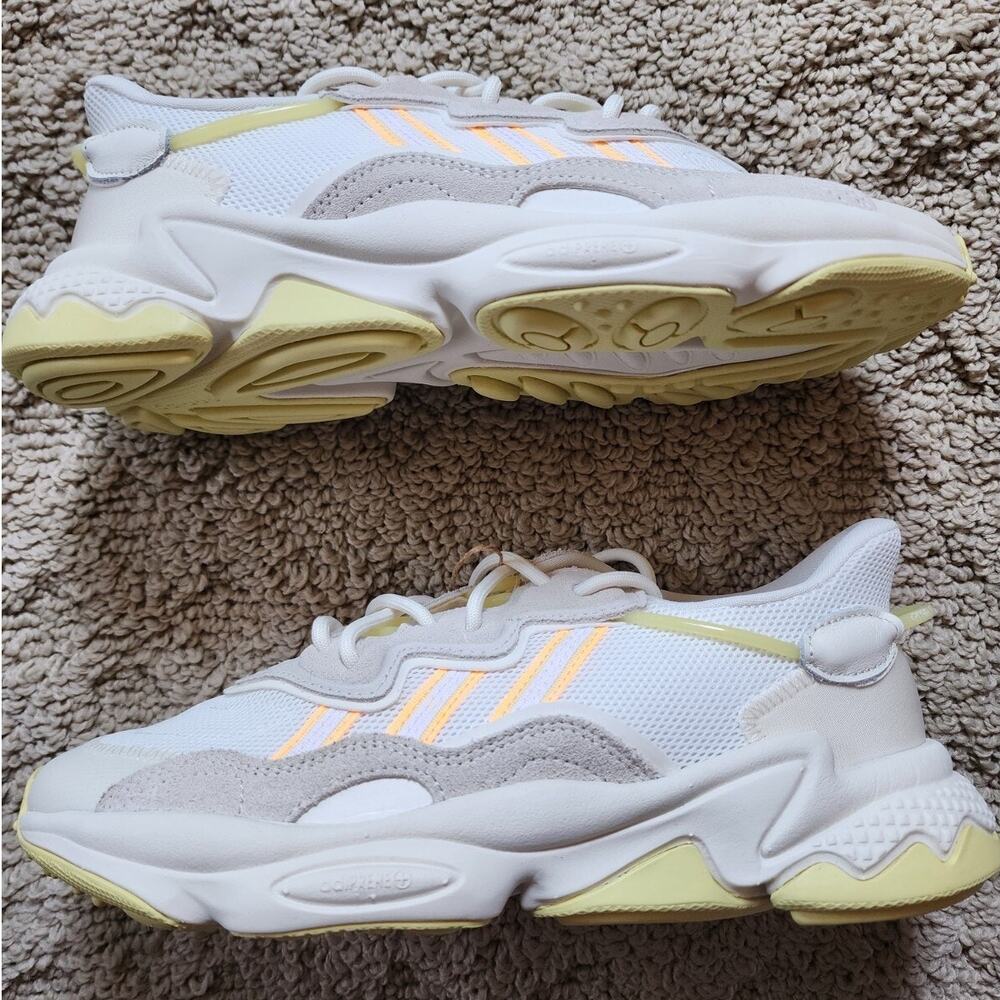 Wmns Adidas Ozweego Off White Acid Orange Brand New Sz 7.5 - Picture 2 of 9